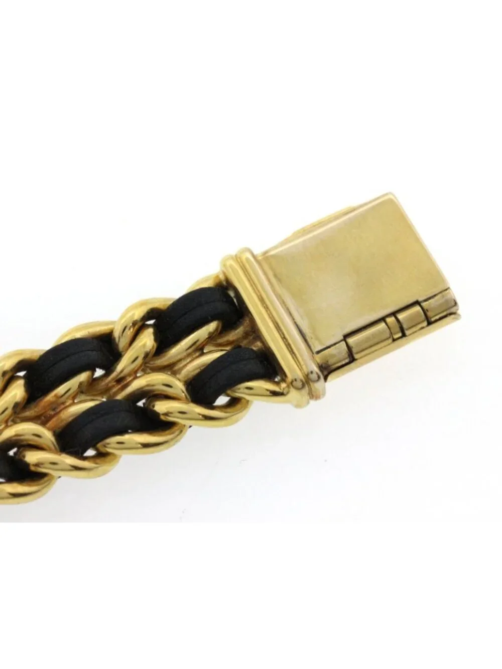 CHANEL brand movement